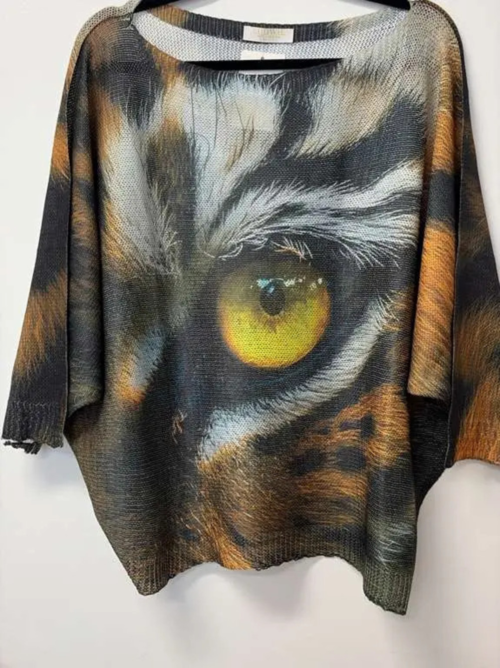 L177 Loowie Tiger Eye Printed Knit Sweater | Round Neck | One Size S-L